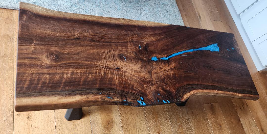 Live Edge  Coffee Table (Black Walnut)