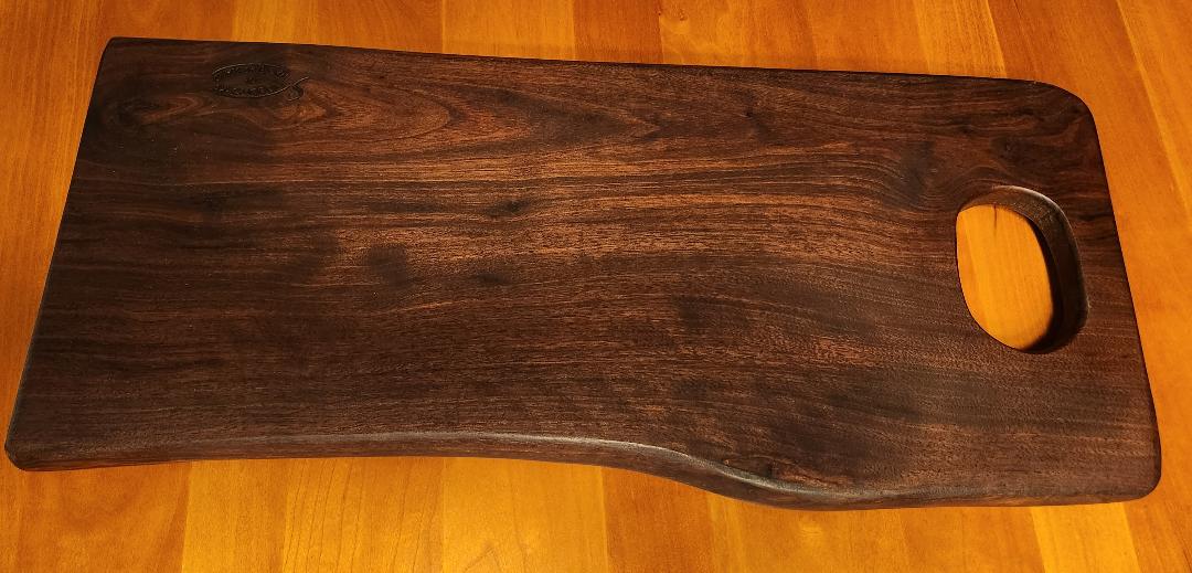 Live Edge Charcuterie/Cheese Board With Wide Handle (Black Walnut)