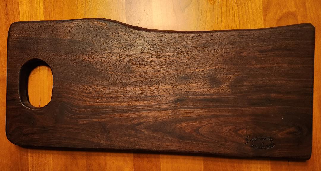 Live Edge Charcuterie/Cheese Board With Wide Handle (Black Walnut)