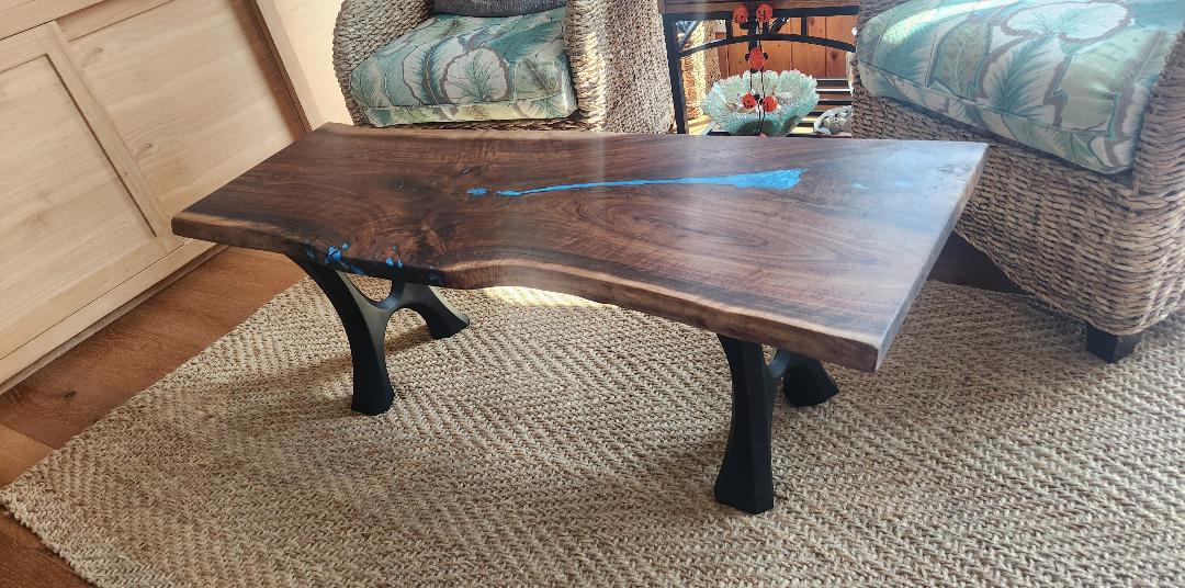 Live Edge  Coffee Table (Black Walnut)