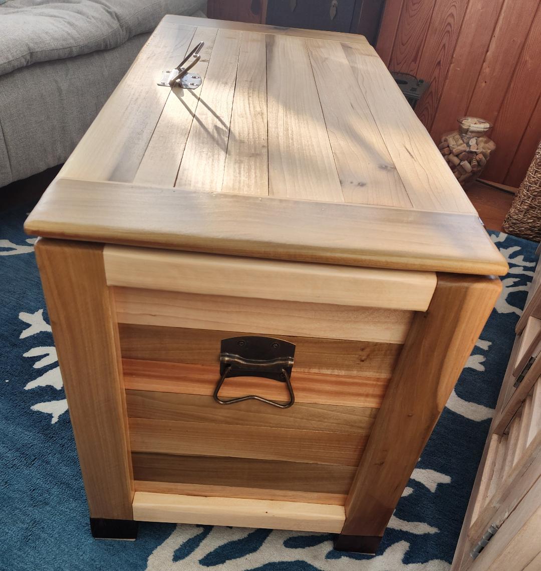 Wooden Storage Chest (Poplar Wood)