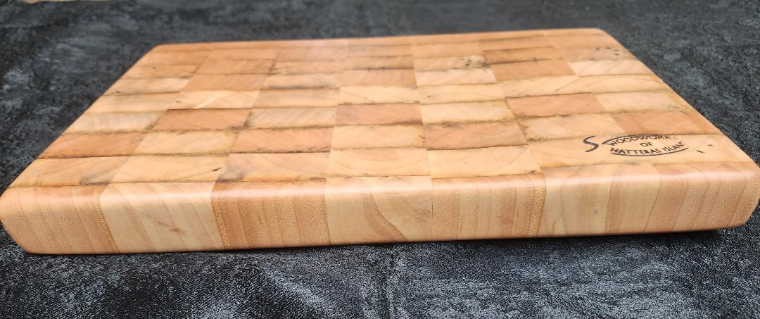 Cutting Board (Butcher's Block) (Maple) *