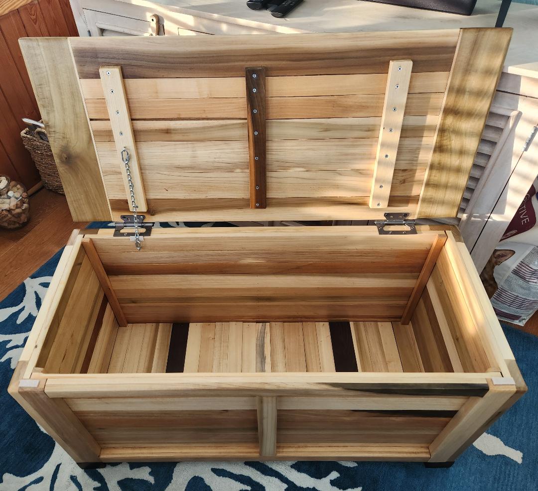 Wooden Storage Chest (Poplar Wood)