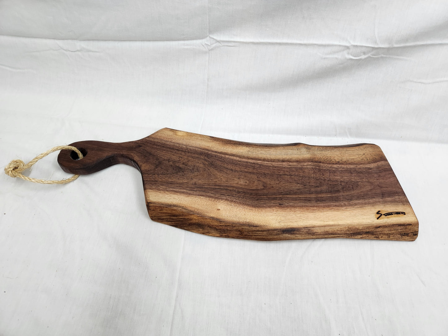 Live Edge Charcuterie/Cheese Board (Black Walnut)