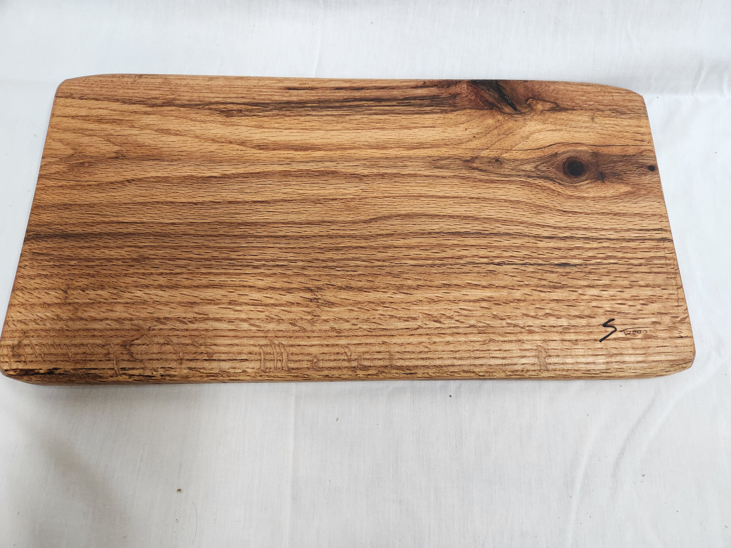 Live Edge Charcuterie/Cheese Board (Red Oak)